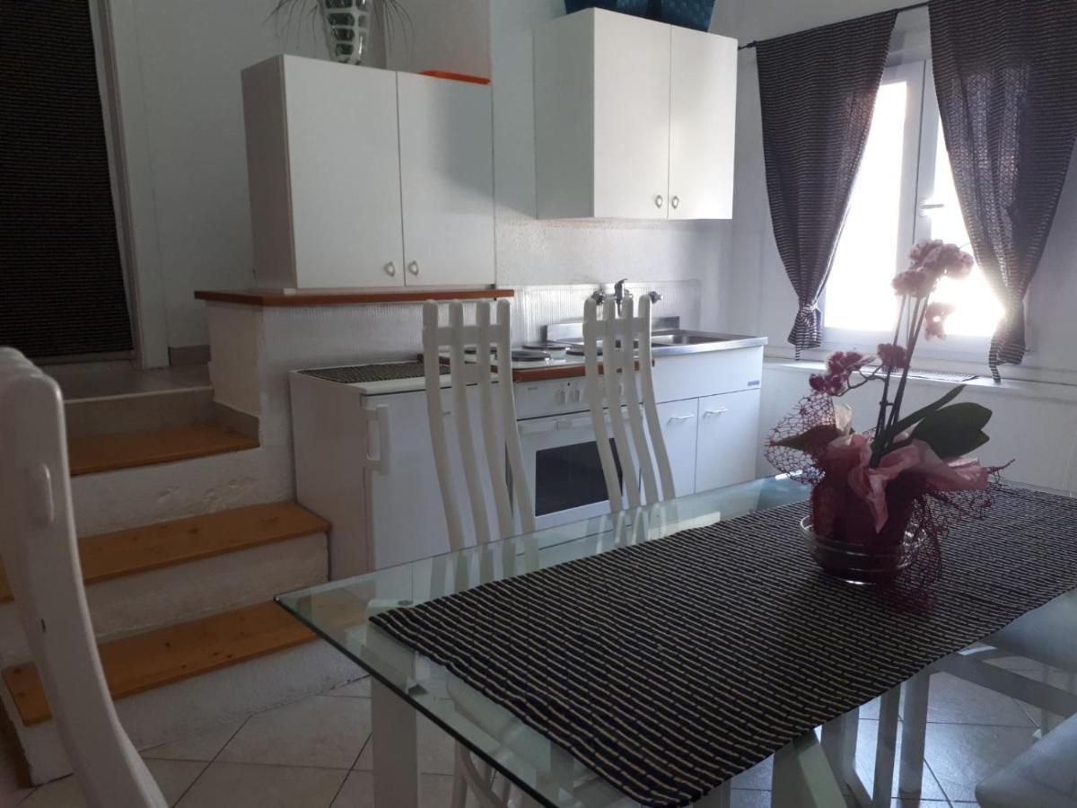 Apartments Petra 23 Mali Lošinj Екстериор снимка