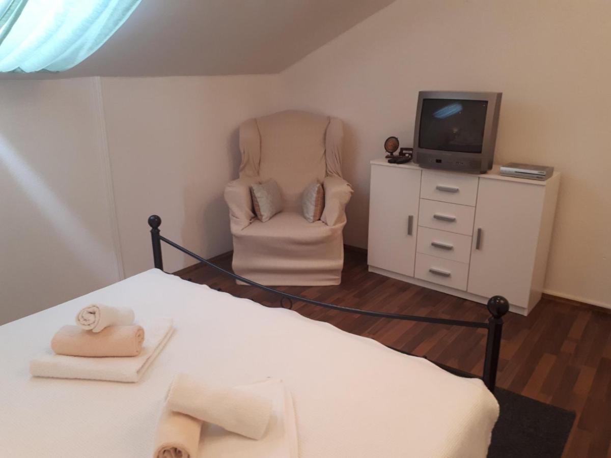 Apartments Petra 23 Mali Lošinj Екстериор снимка